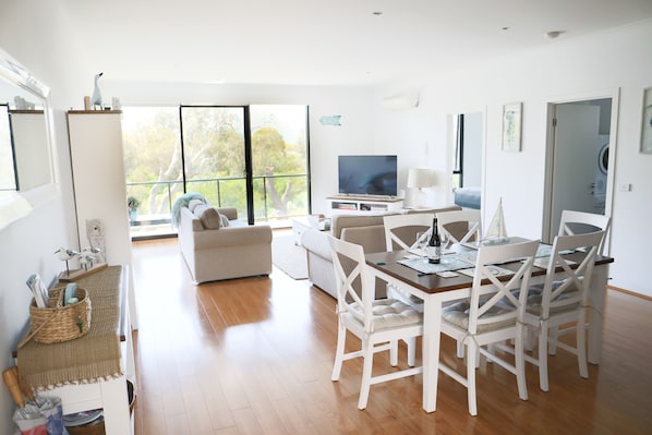 Large and spacious and bright living area
