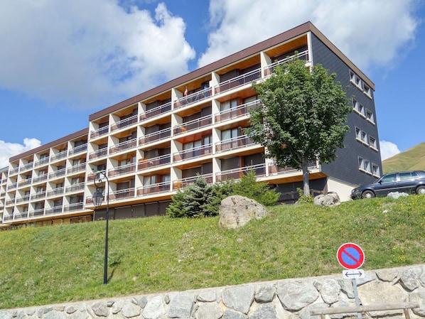 Propriété, Zone Résidentielle, Appartement, Bâtiment, Condominium, Immobilier, Maison, Architecture, Pièce, Lot Terre