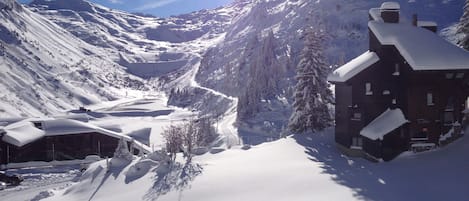 Vue du balcon
 Les portes du Soleil