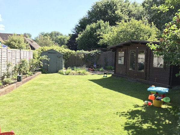Garden & Large Office - office has electricity, internet, heater, table & chair