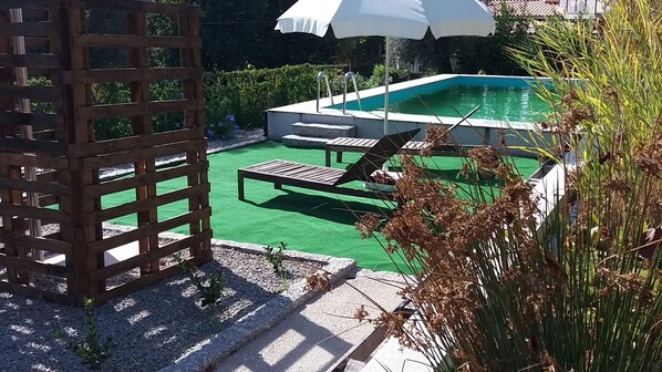 Garden and Natural Pool.