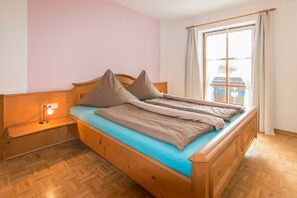 Ferienwohnung 4 für 4 Personen, mit extra Schlafzimmer und Küche-die Wohnung 4