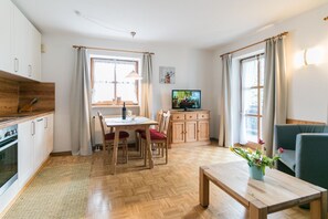 Ferienwohnung 4 für 4 Personen, mit extra Schlafzimmer und Küche-die Wohnung 4