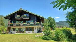 Chalet Dr. Datz (DE Reit im Winkl) - Milcarek Sigrid - 86670-Sommer im Chalet dr. Datz