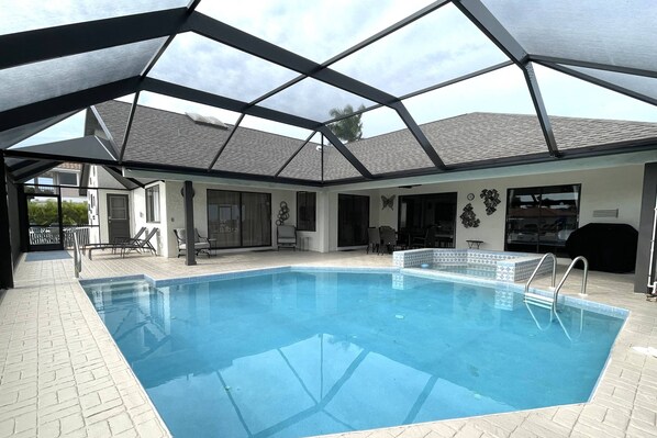 Enjoy the southern facing pool for all all day sun exposure & poolside dining for 6 under the covered portion of the lanai.