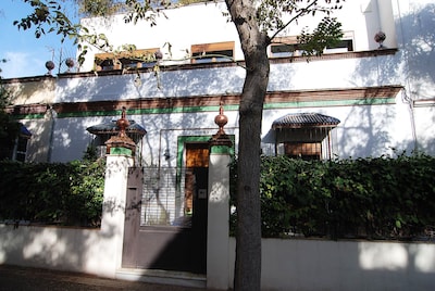 Casa Las Viñas - Bonita casa adosada con bonito jardín en el centro de Jerez