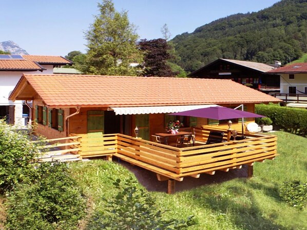 Chalet für 1-2 Personen, neuerbautes Holzhaus,65 qm,W-LAN,separates Schlafzimmer