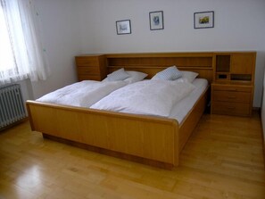 Ferienwohnung Salzburg für 4 Personen, 2 Schlafzimmer, Balkon, 70 m²-Schlafzimmer