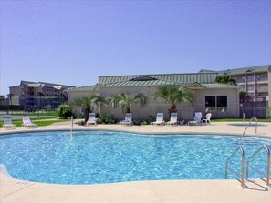 Heated Pool, Hot Tub and Clubhouse