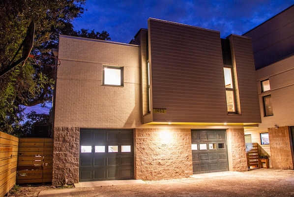 Contemporary apartment attached to main house