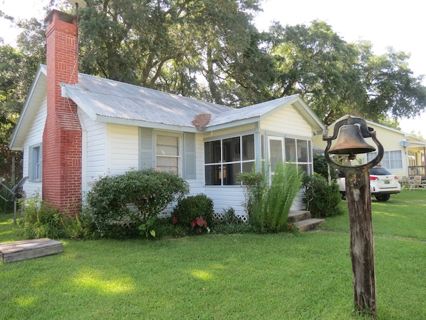 Bon Secour Cottage, Fish Camp cabin