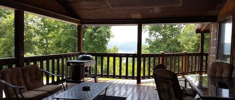 Deck overlooks beautiful Dale Hollow Lake