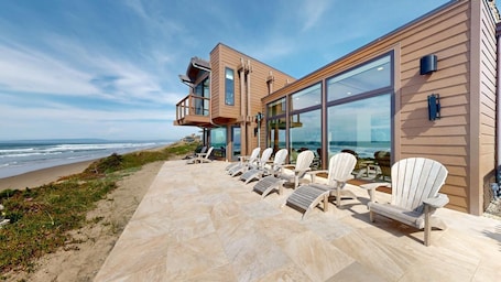 Ocean / Beach Front