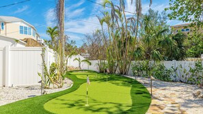 Private putting green