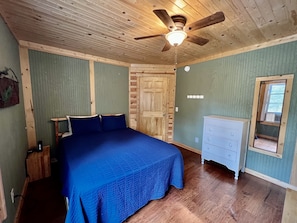 2 well appointed bedrooms on the main level, each with comfortable queen beds. 