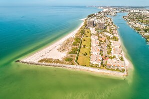 Top beach and bay front location on Sunset Beach