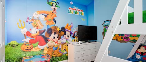 Disney themed bedroom with 50" Smart TV, XBox One S, toddler furniture & more