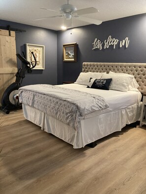 Prim King Bed, TempPed.Matt.,  W/ On Suite, Dbl. Sink. Walk in Shower, Ceil Fan