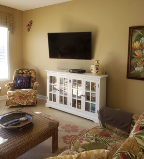 Yes, that is a smart TV ~
