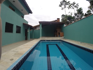 Piscina e Área Gourmet