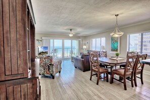 Living / Dining Room