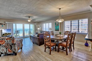 Living / Dining Room
