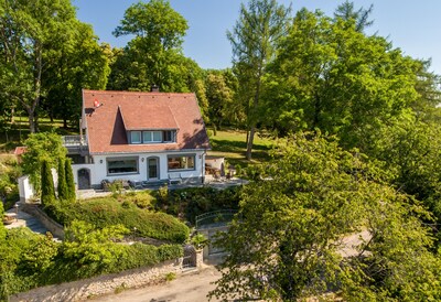 casa de vacaciones moderno y elegante en el Bosque Negro, con vistas a los Alpes