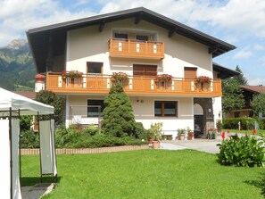 Unser Haus,
Ferienwohnung im 1.Stock