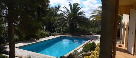 vue terrasse piscine
