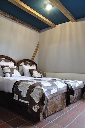 Schlafzimmer 2 inkl. Bettwäsche