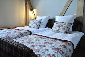 Schlafzimmer 1 inkl. Bettwäsche