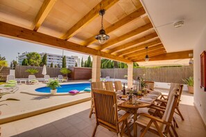 House near the sea with pool in Mallorca