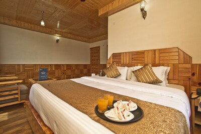 AmNeu Beas Valley- Luxury Hotel In Manali