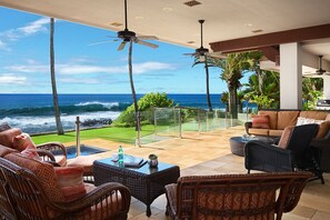 OUTDOOR COVERED LANAI AREA