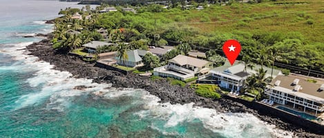 Location along the Kona Coast, oceanfront Hale Kipa