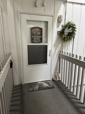 Welcome to our Roost!!