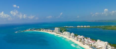 Ocean Paradise-Cancun Hotel Zone
