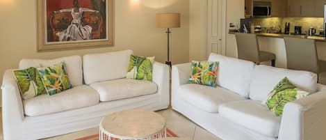 Your home away from home....large bright room with comfy sofas