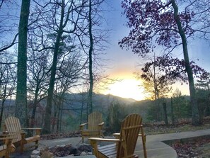 Fire pit patio with beautiful views of the mountain ranges