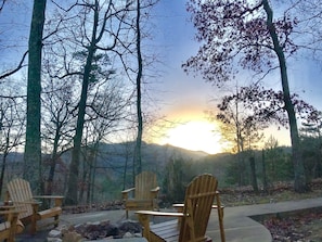 Fire pit patio with beautiful views of the mountain ranges