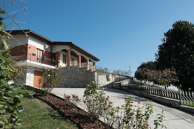 Casa Serena - Villa única retro / clásica en Wine Country cerca de Milan Terrace View