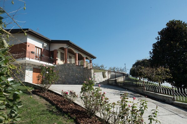 Entry into the property at Casa Serena
