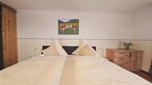 Ferienwohnung für 1-4 Personen (55 qm, OG)