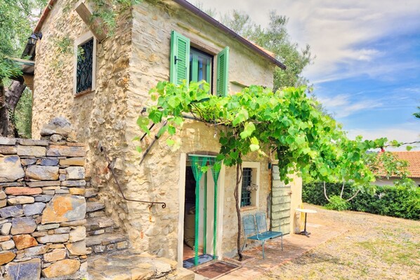 Building Exterior, Garden, Outdoor