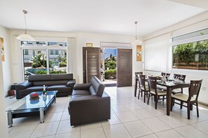 Open-Plan ground floor living room, kitchen and dining area