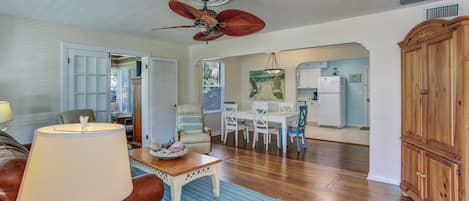 Living room, dining room -spacious coastal feeling