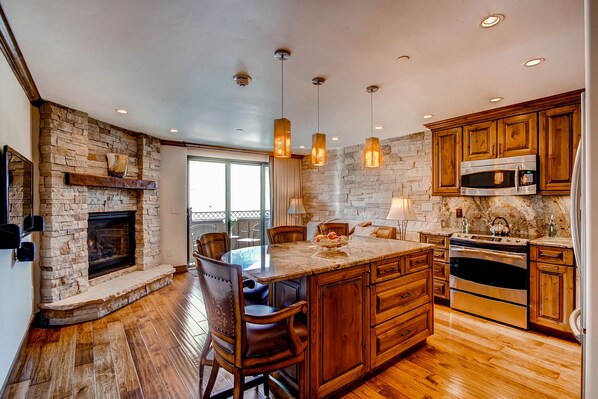 Living area with center island for dining