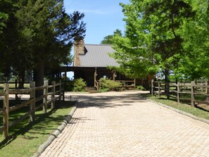 Approaching Bird Cottage
