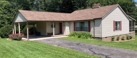 A renovated family home that will sleep six. Spacious carport for your vehicles.