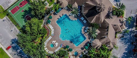 Windsor palm resort pool, toddler pool, hot tub, clubhouse, sport courts